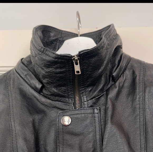 Leather jacket - Picture 4 of 7